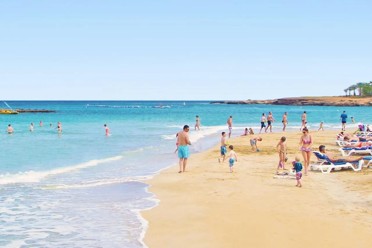 Meryl - Coralli Beachfront Apartment Protaras Cypr