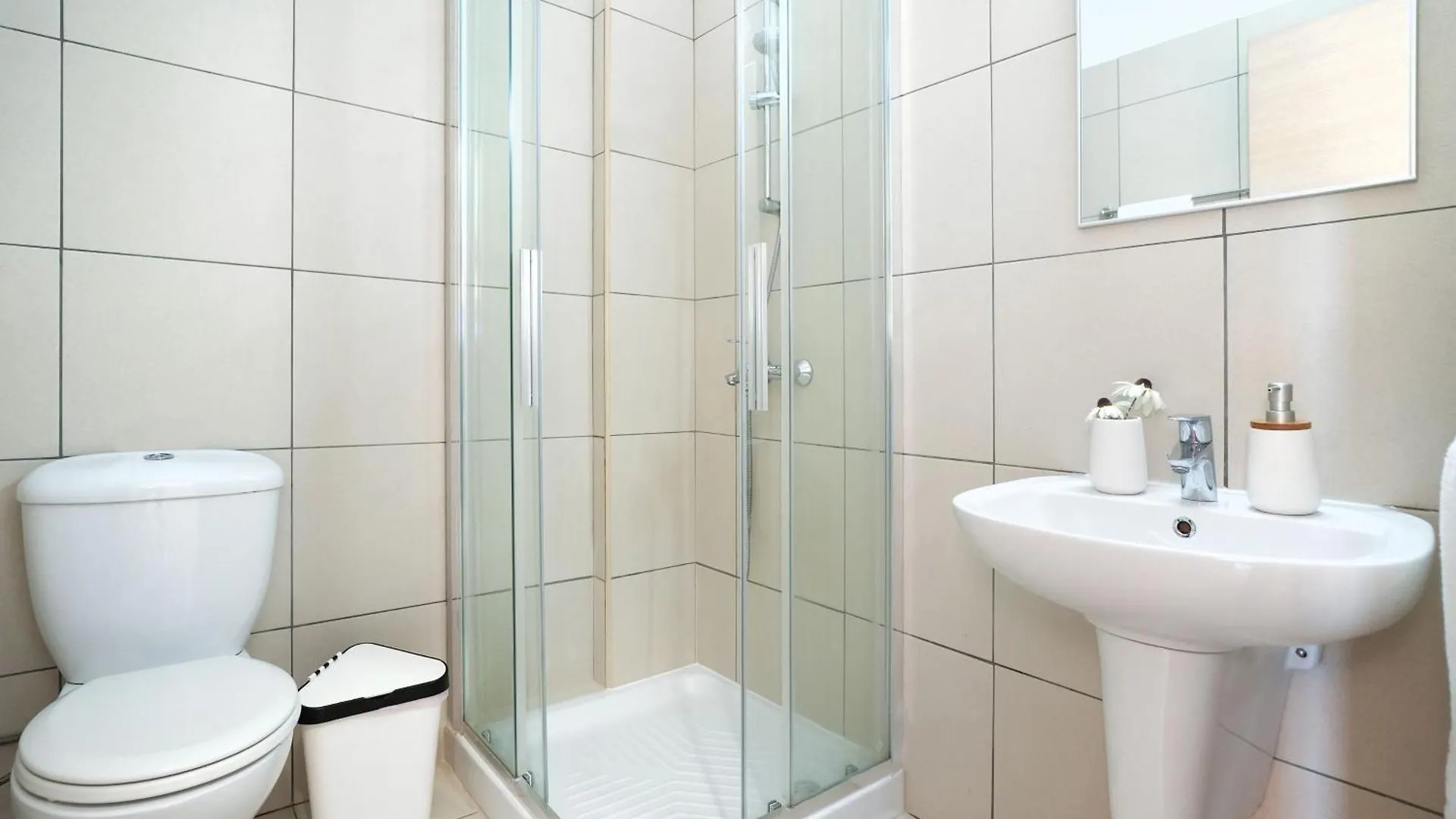 Dom wakacyjny Meryl - Coralli Beachfront Apartment Protaras Cypr