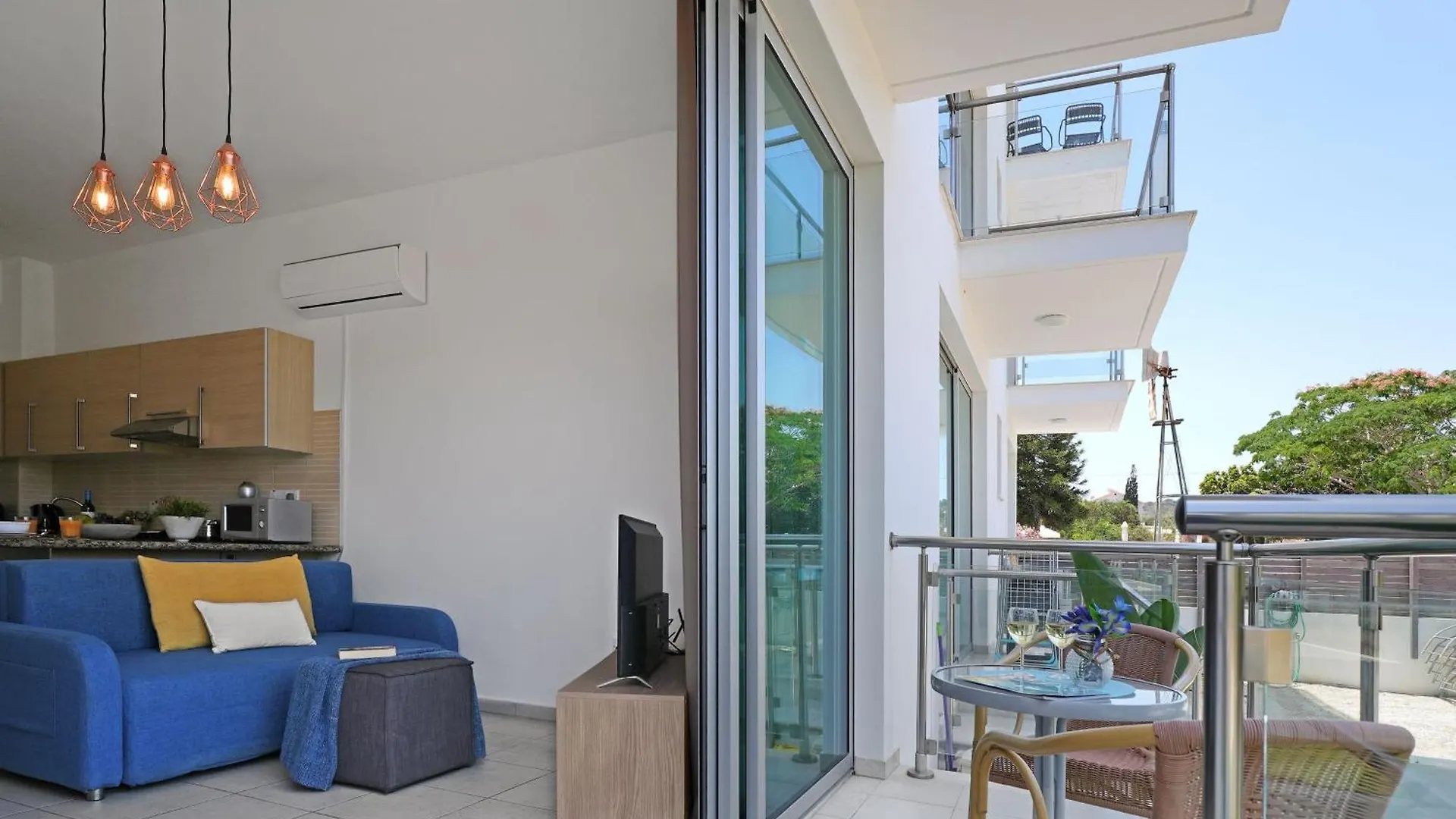 Meryl - Coralli Beachfront Apartment Protaras 0*,  Cypr