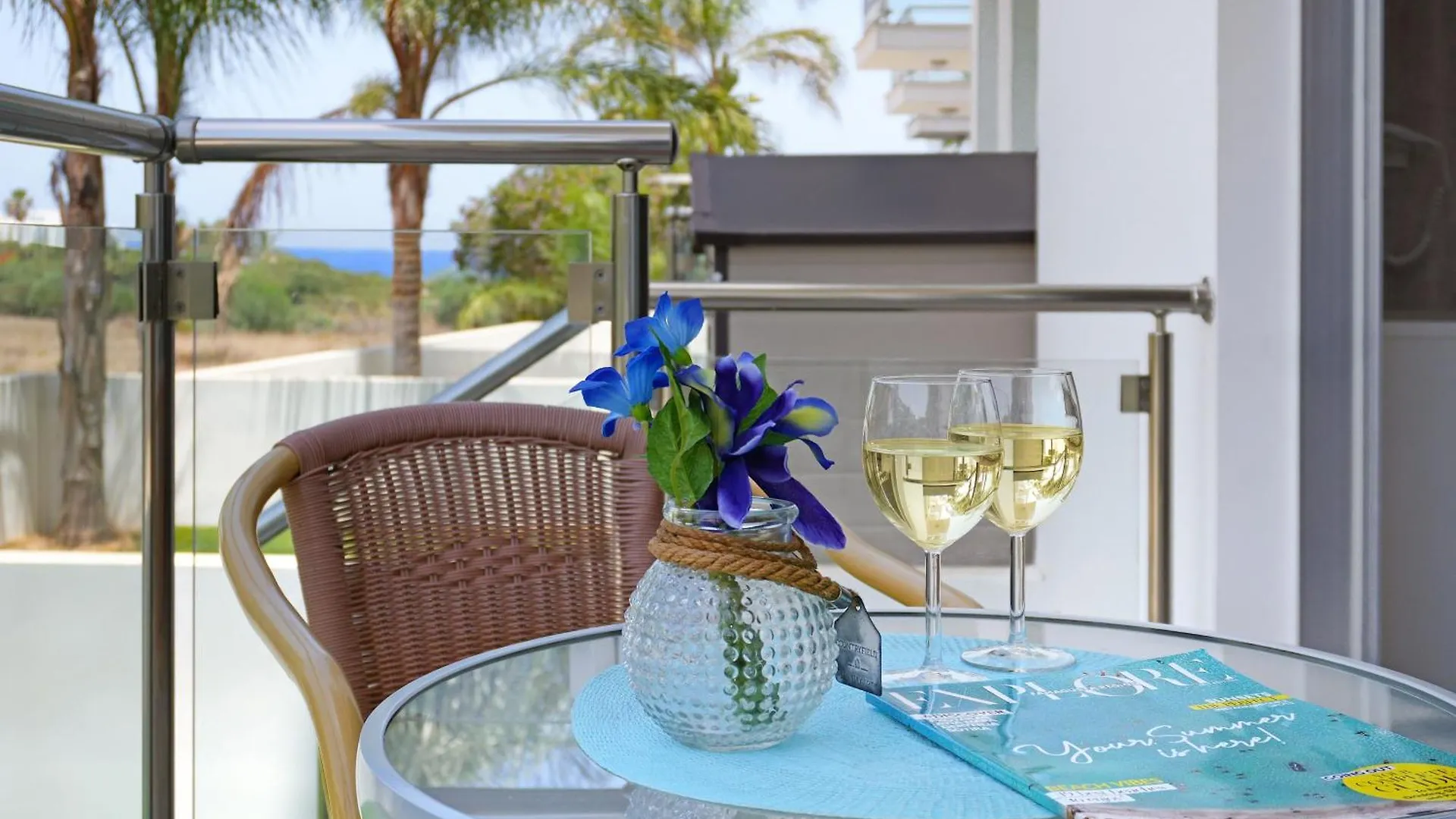 Dom wakacyjny Meryl - Coralli Beachfront Apartment Protaras